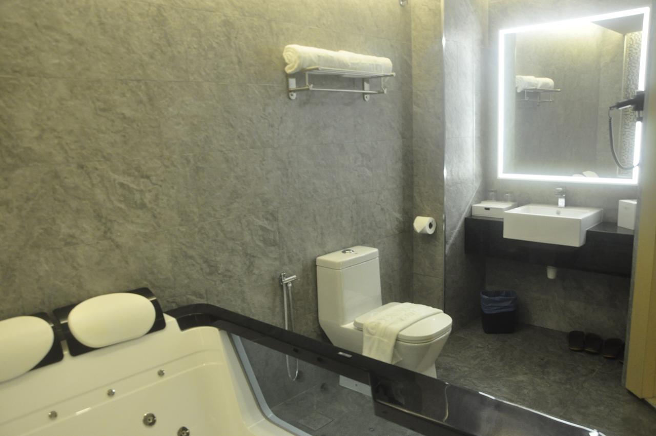 Geobay Hotel Johor Bahru Exterior foto